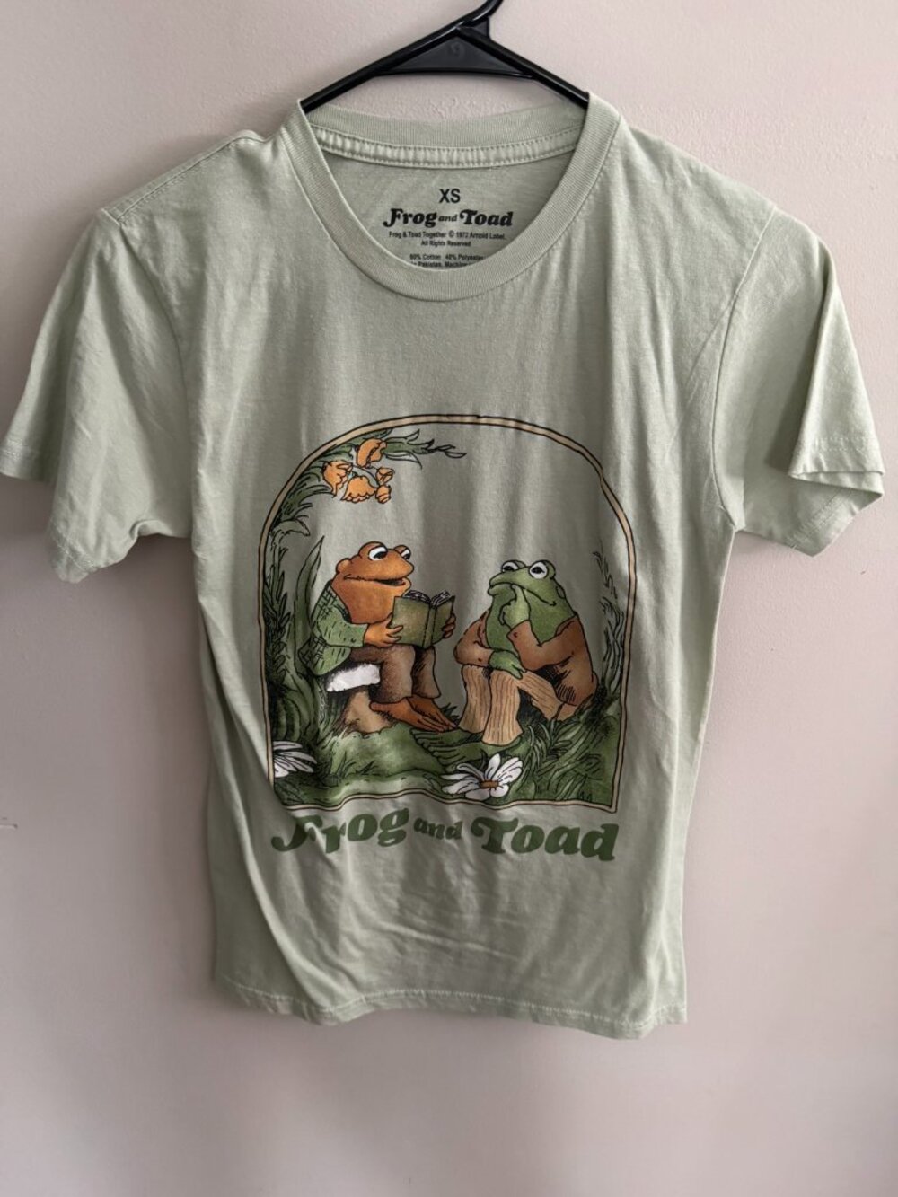 Light green Frog and Toad graphic tee XS